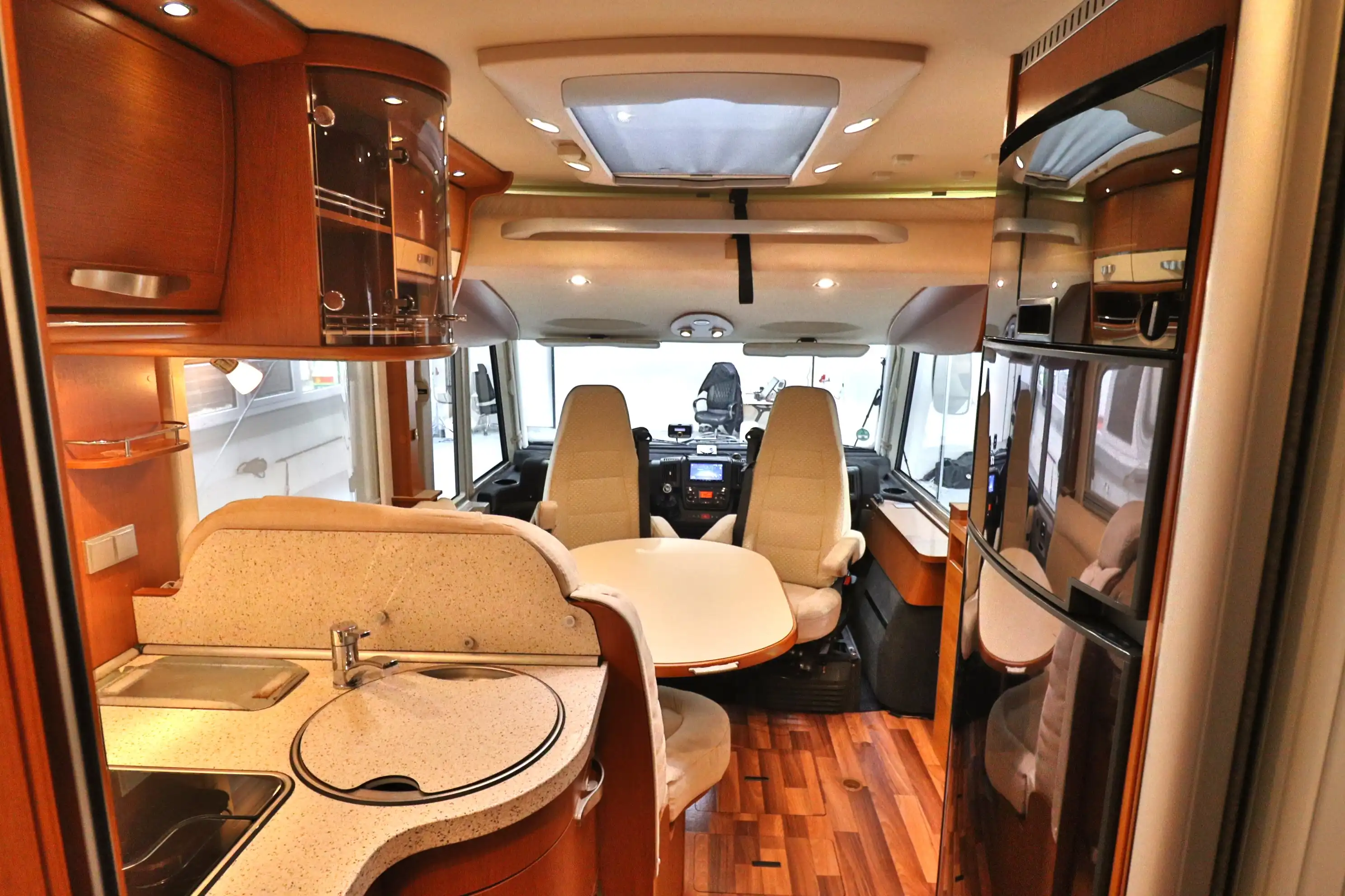 HYMER-ERIBA B 678